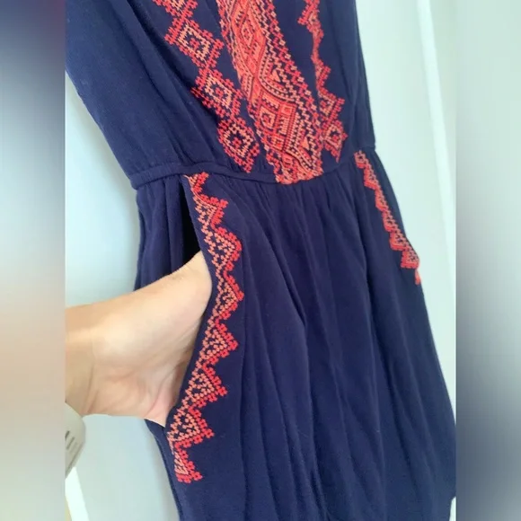 Skies are Blue Dress - Picture 4 of 9